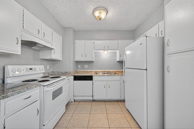 Photo - 13314 Townwood Dr