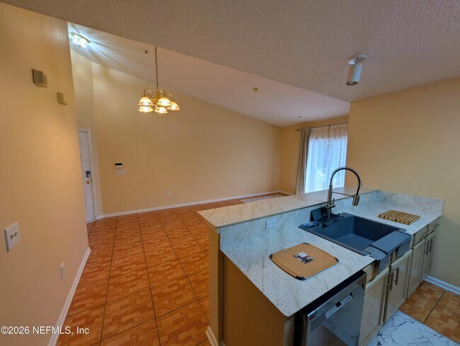 Photo - 6051 Maggies Cir Unit 113