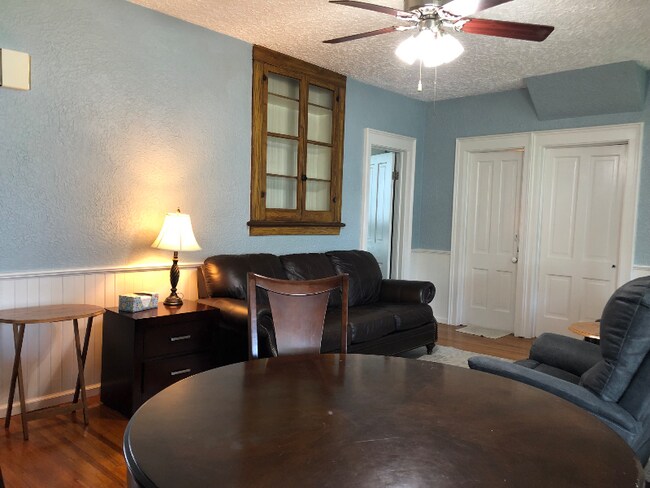 Photo - 1007 Spring St