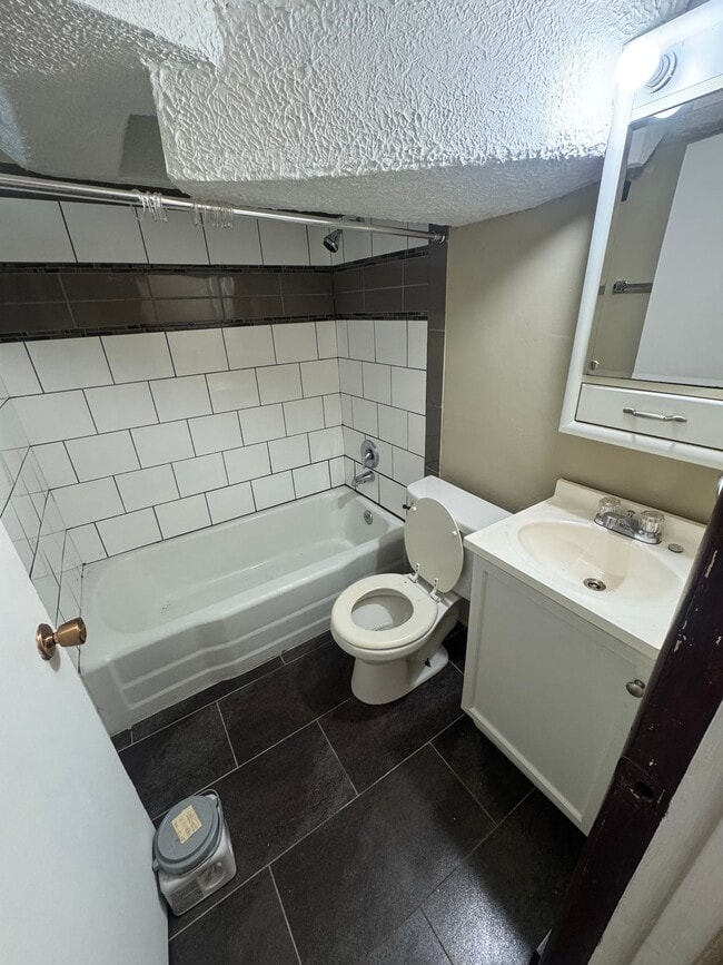 Photo - 136 N 31st Ave Unit 4