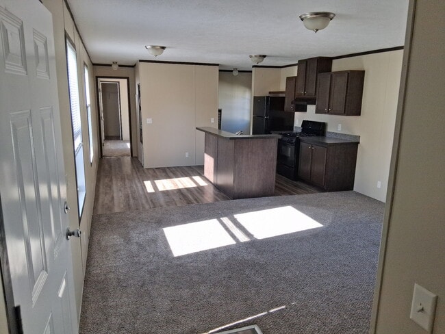 Photo - 6040 Georgia