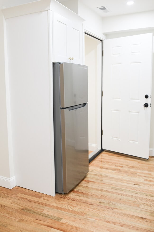 Photo - 170 Salem St Unidad 3