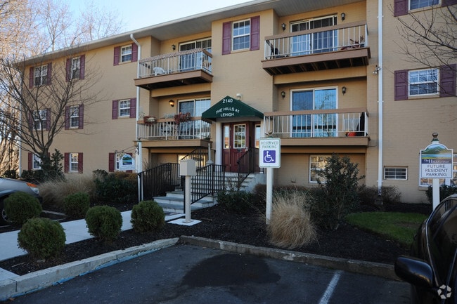 Building Photo - The Hills at Lehigh Rental