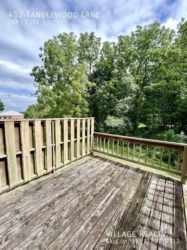 Photo - 452 Tanglewood Ln