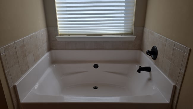 Photo - 2797 Huntcliffe Dr