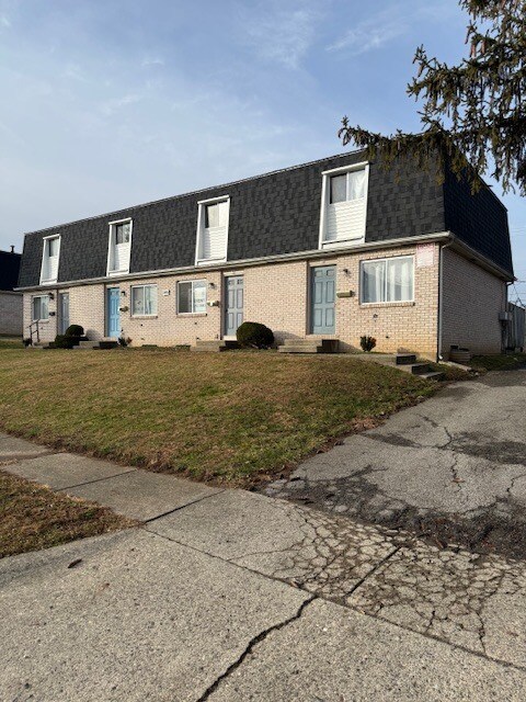 3445 Beachworth Dr