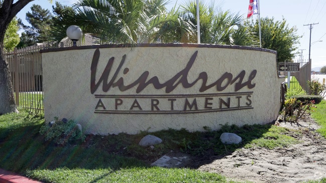 Building Photo - Windrose Apartments
