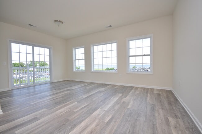 Photo - Bay Village - Hennessey Boulevard