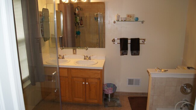 Photo - 1802 Harrison Ct