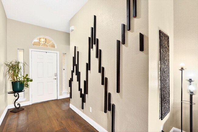 Photo - 2230 Howell Ave