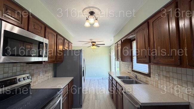 Photo - 1913 Cron St