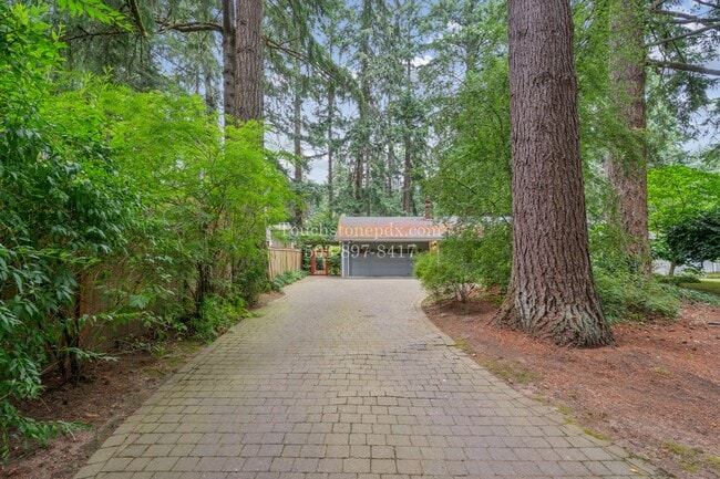 Photo - Spacious Lake Oswego 3 Bed Home with AC, Yard, and 2 Car Garage