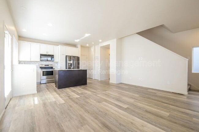 Photo - 4647 Crestone Peak St