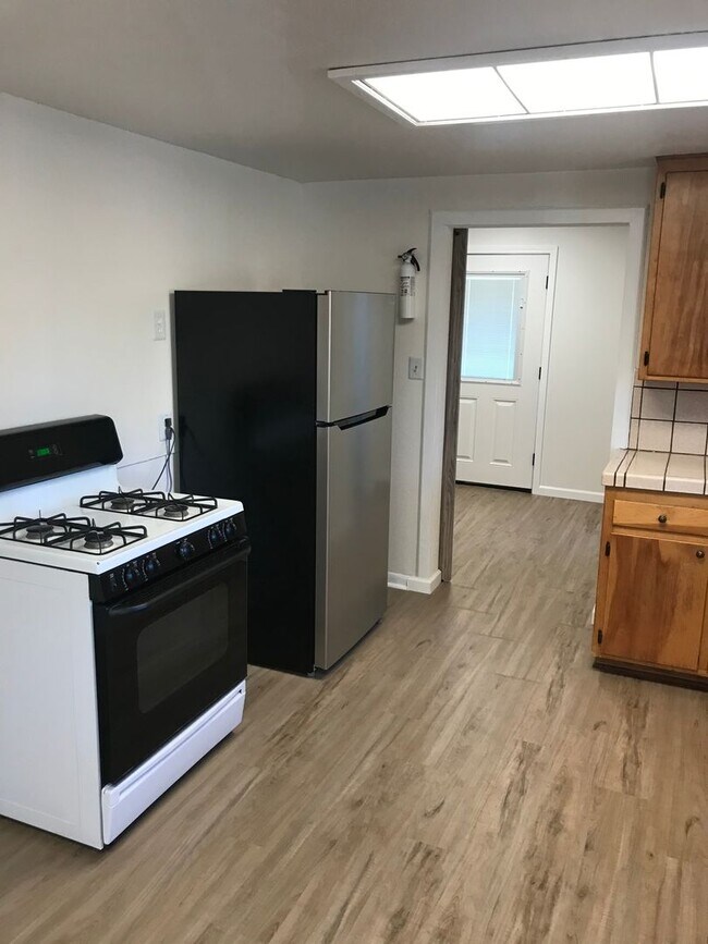 Photo - Updated 3 Bedroom 2 Bathroom Home in Paradise!