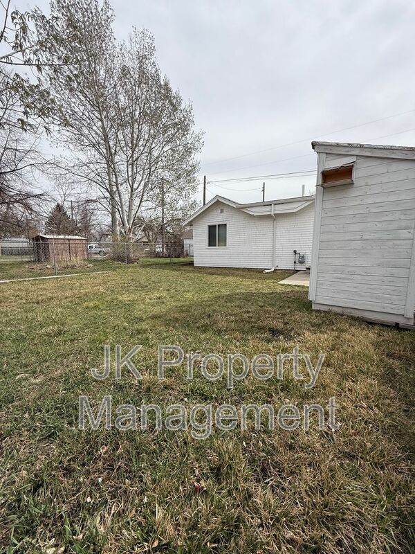 Photo - 1824 6th Ave N