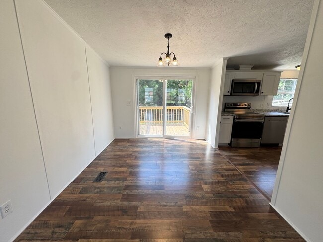 Photo - 8600 Bragg Dr