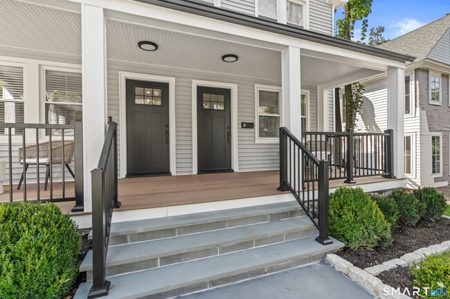8 Farley St Unit B