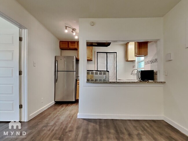 1604 Parker Ln Unit B