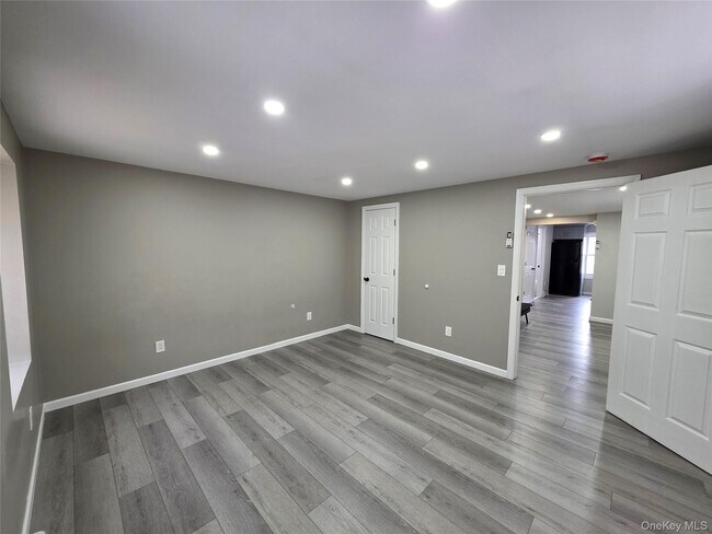 Photo - 269 Willis Ave Unit North