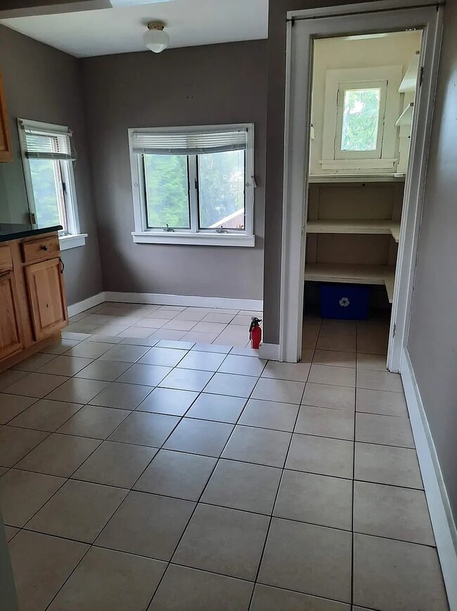 Photo - 37 Varden St Unidad Up