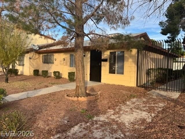 Building Photo - 3908 Montebello Ave