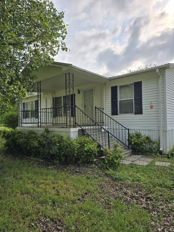Photo - 607 W Point Rd
