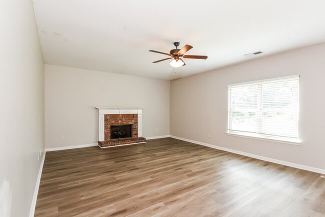 63 Hamilton Blvd NW