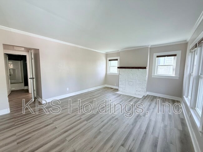 Photo - 512 N Maple St