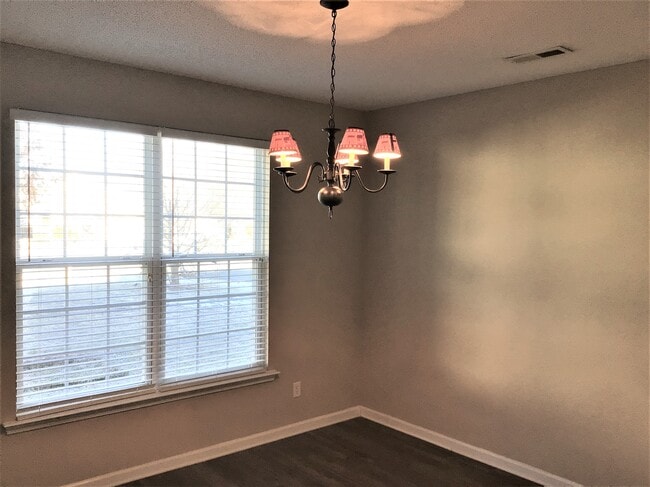 Photo - 6140 Glen Way Dr