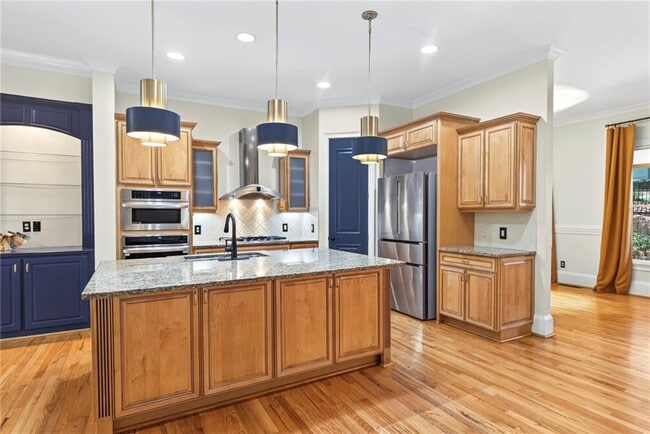 Photo - 395 Laurent St NW