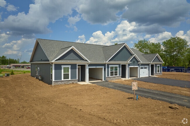 Townhomes @ Oakridge Glen