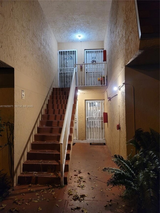 Building Photo - 200 NW 107th Ave Unit 104