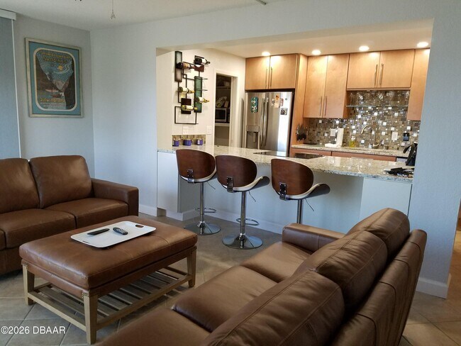 1571 S Atlantic Ave Unit 211