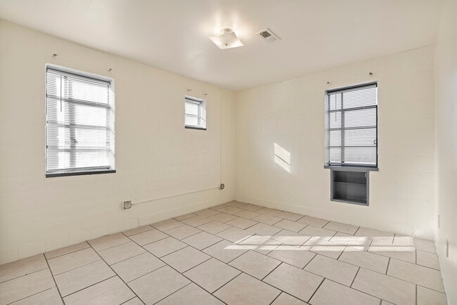 Collins Terrace Apartments