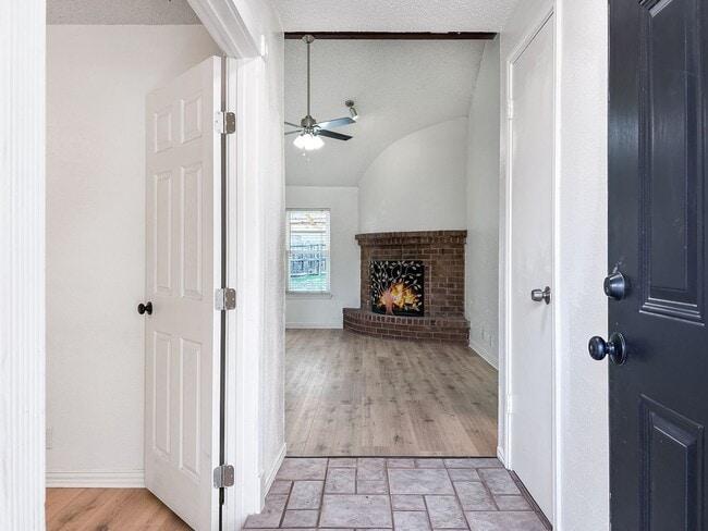 Photo - Inviting Northwest San Antonio Home - Fire...