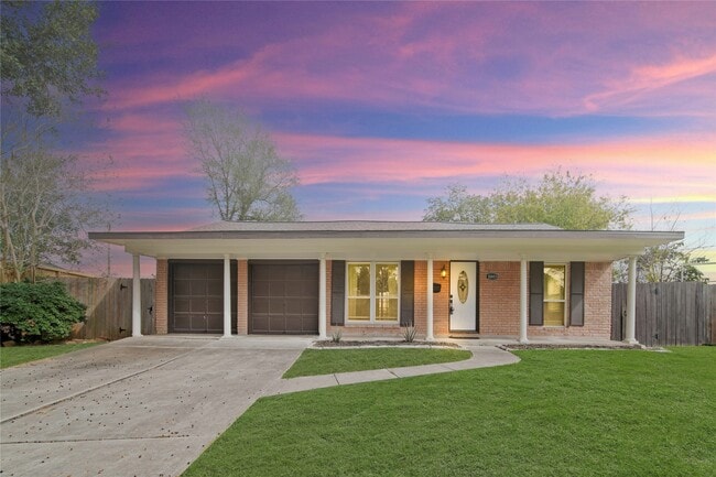 Building Photo - 10803 Doud St