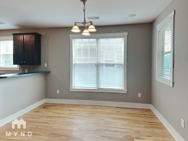 Photo - 169 Herring St