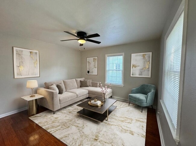 Photo - 1619 Evergreen St