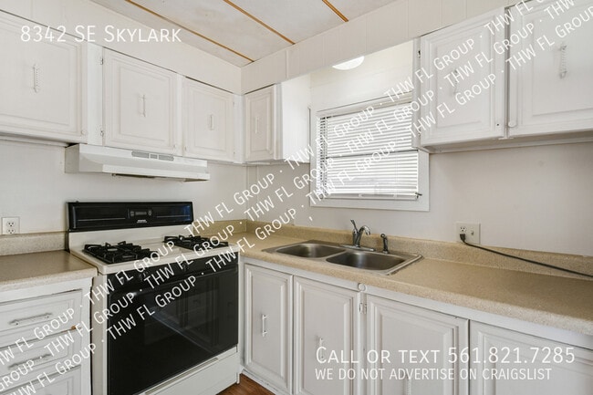 Photo - 8342 SE Skylark-