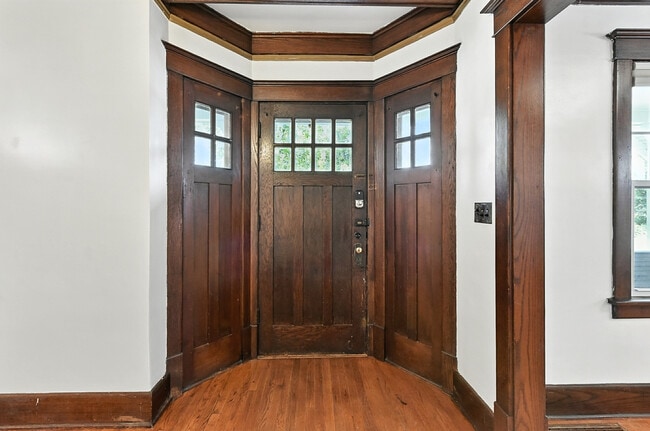 Photo - 2965 Harris Street