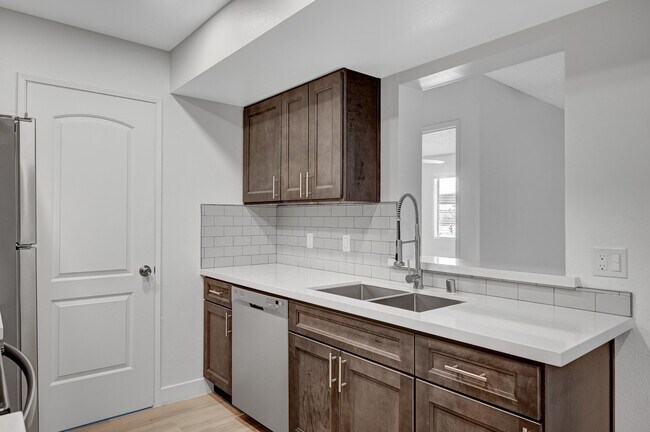 Reno Kitchen - VUE 5325