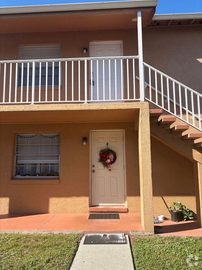 Building Photo - Beautiiful Palm Gardens 2 bedroom, 1 bath ... Rental