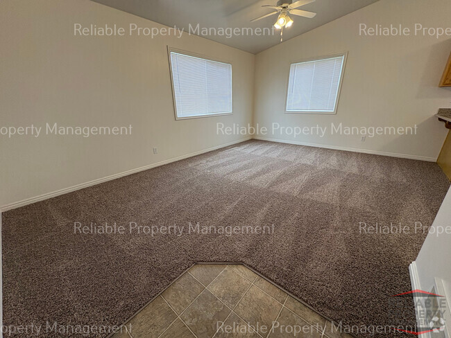 Building Photo - 2620 Pumice Dr Unit 4 Rental