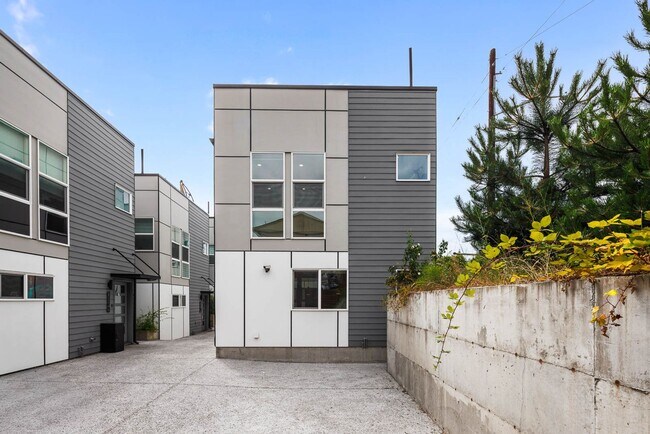 Photo - Modern Standalone Townhome with Private Rooftop Deck
