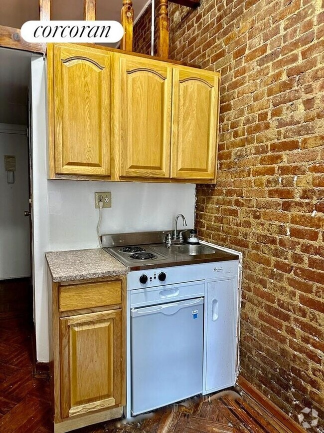 Building Photo - 103 W 70th St Rental