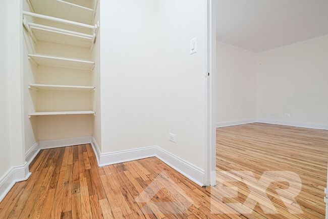 Photo - 2612 W 2nd St Unidad 2F