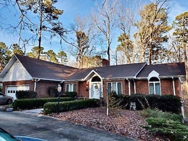 NEW LISTING IN CAROLINA TRACE- GOLF EAST! ... - NEW LISTING IN CAROLINA TRACE- GOLF EAST! ... House