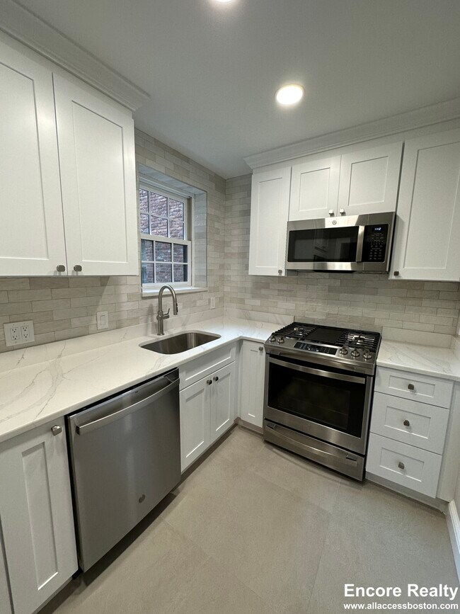 Photo - 35 Park St Unit 2