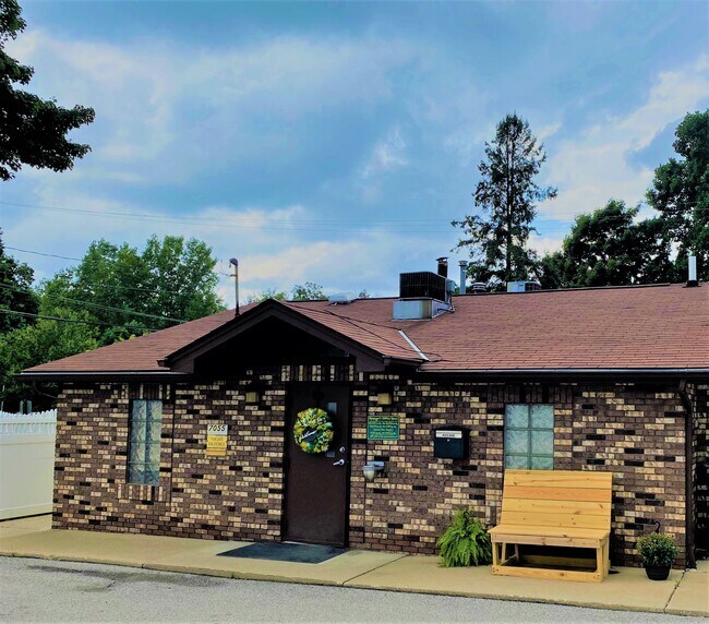 Westwood Estates Apartments For Rent in Amherst, OH