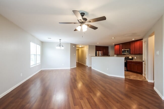 Photo - 29129 Legends Wick Dr